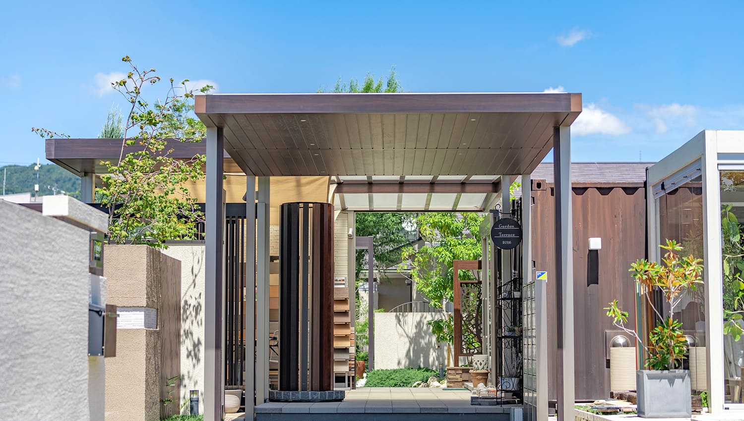 見て、触って、感じる。