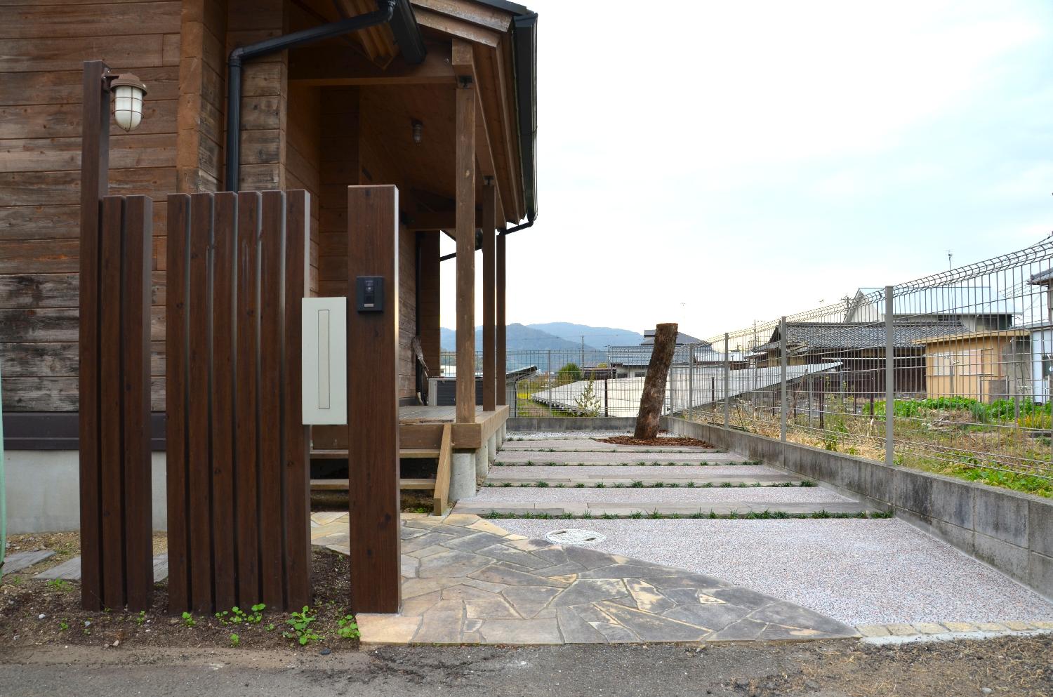 施工前と比べ、広々とした印象になりました。